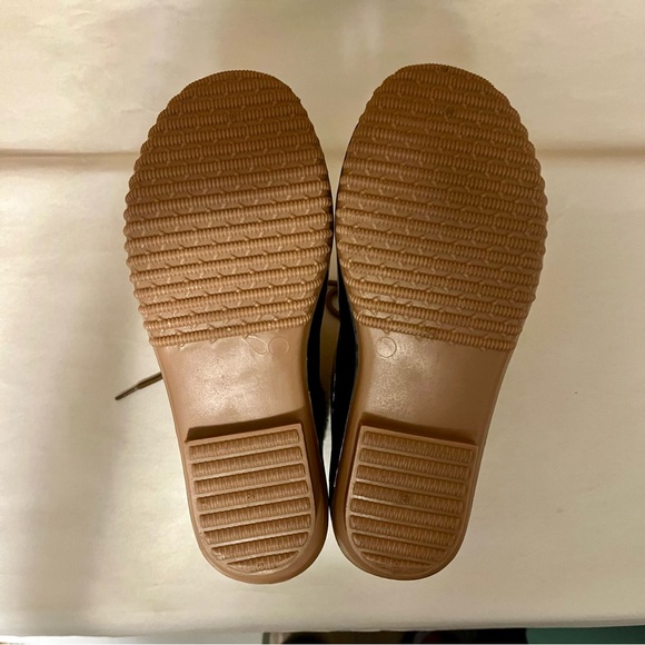 JustFab Navy/Tan Evi Knit Sock Liner Duck Boots - Picture 9 of 11